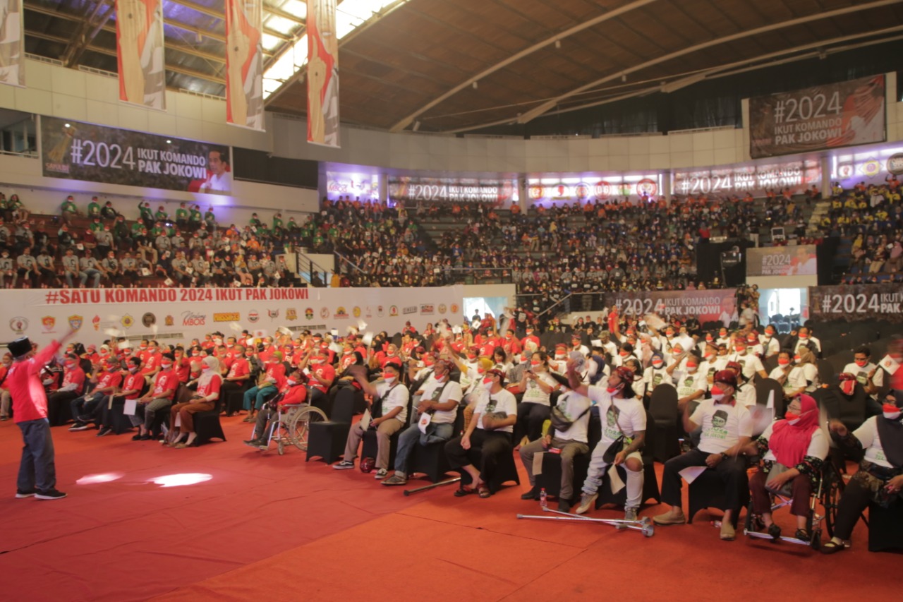 Relawan Se-Jatim Berikrar Tegak Lurus Bersama Jokowi Hingga 2024