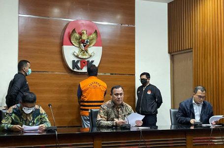 KPK Jebloskan Tersangka AKBP Bambang Kayun ke Bui Pomdam Jaya Guntur