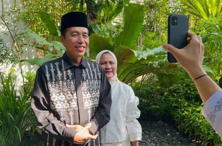 Lebaran 2023, Jokowi Bersilaturahmi dengan Ma’ruf Amin Lewat Panggilan Vide0