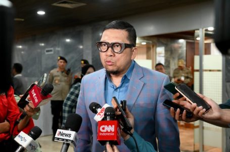 Ketua Komisi II DPR Minta Bawaslu RI Tindak Tegas Bawaslu Medan yang Kena OTT