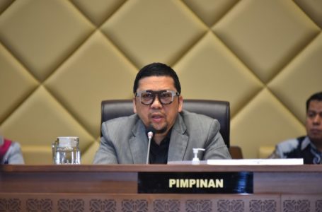 Ketua Komisi II DPR Pertanyakan Keseriusan Komisioner KPU Tak Satupun Hadir dalam RDP