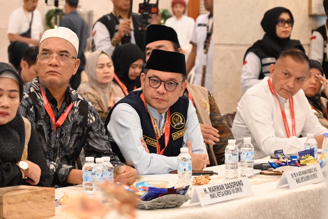 Ace Hasan: Bendera RI Identitas Negara Bantu Kenali Bus Jemaah Haji Indonesia