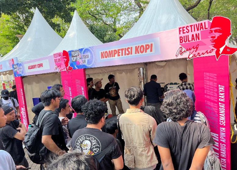 Penutupan Bulan Bung Karno 2024, Stan Festival Kopi Nusantara Diserbu Anak-anak Muda