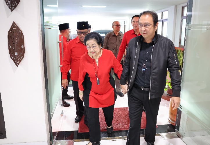 Megawati Pimpin Sumpah Jabatan Perpanjangan Masa Bakti DPP PDIP